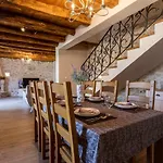 Bogovski Dvori Villa