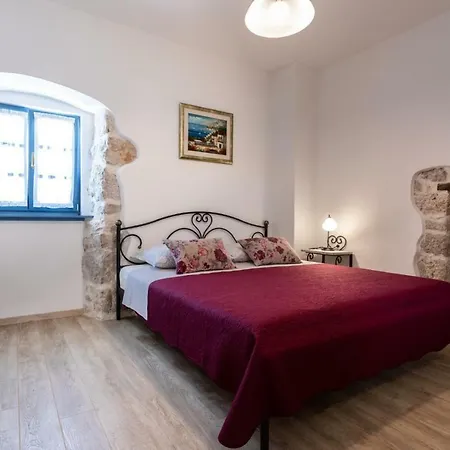 Bogovski Dvori Villa *