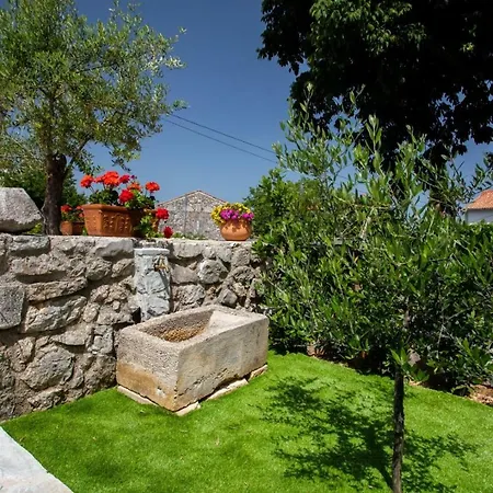 Bogovski Dvori Villa Malinska