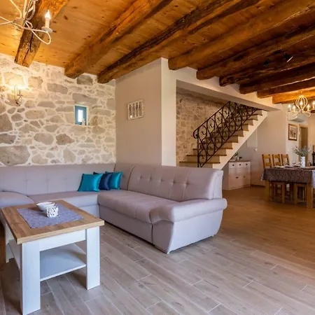 Bogovski Dvori Villa Malinska