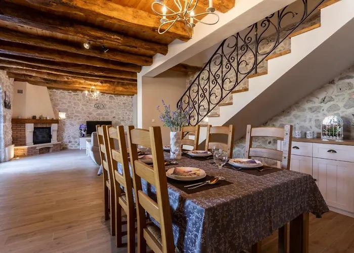 Bogovski Dvori Villa