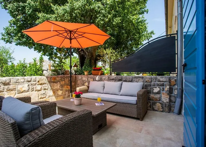 Vila Bogovski Dvori *