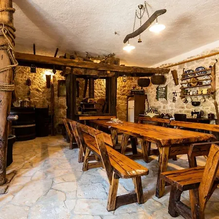 Bogovski Dvori *