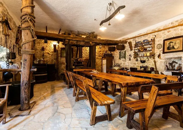 Bogovski Dvori *